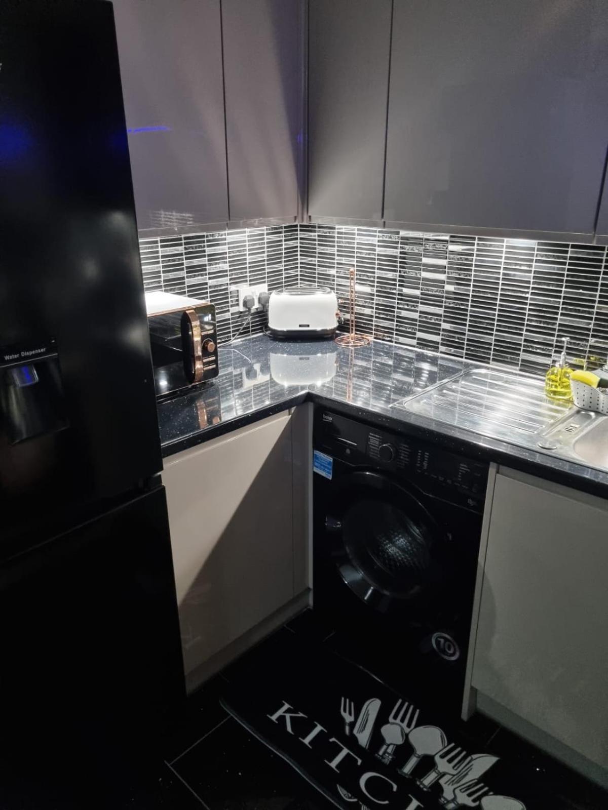 Stylish London Apartment & Free Parking Exteriör bild