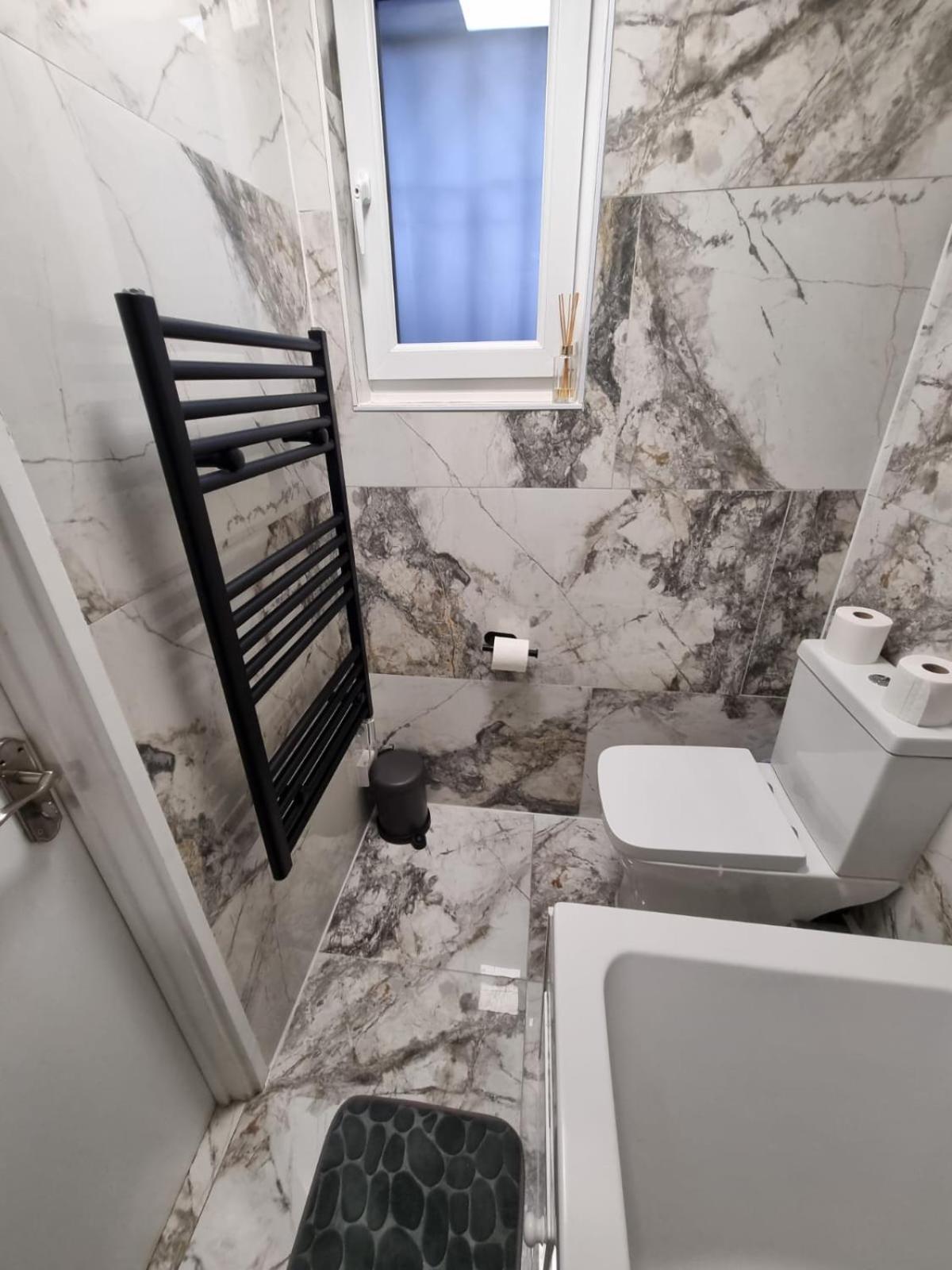Stylish London Apartment & Free Parking Exteriör bild