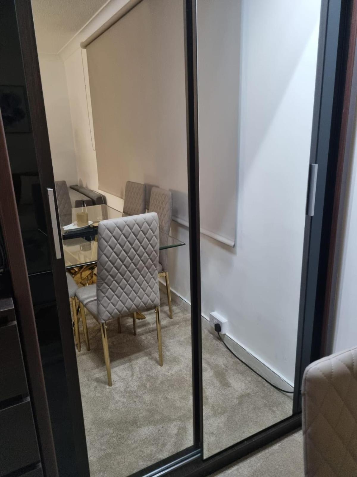 Stylish London Apartment & Free Parking Exteriör bild