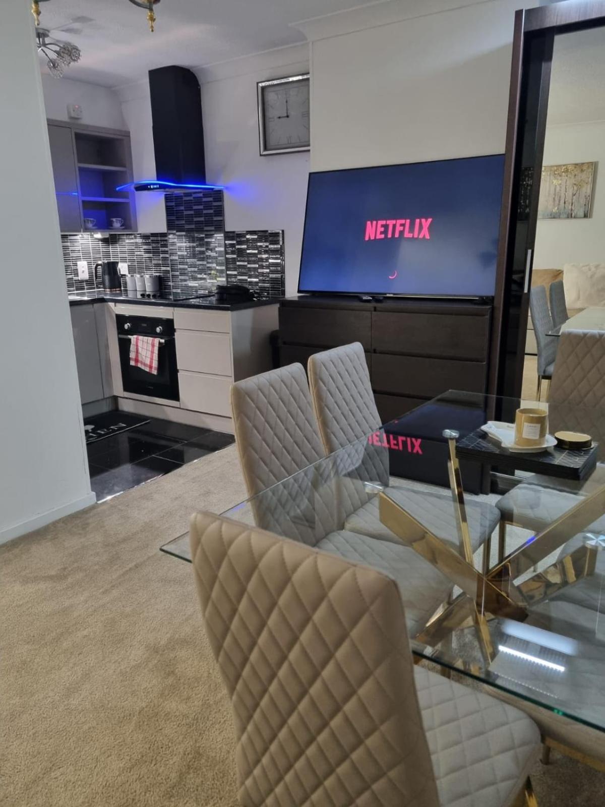 Stylish London Apartment & Free Parking Exteriör bild