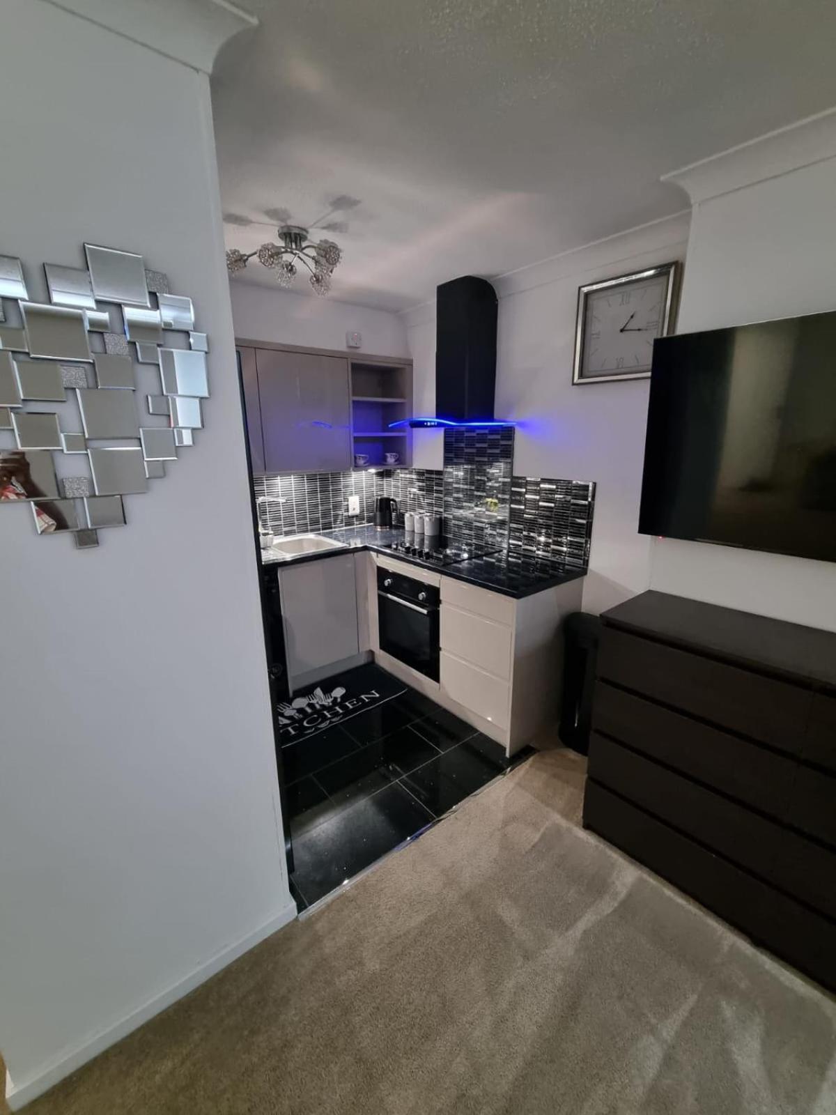 Stylish London Apartment & Free Parking Exteriör bild
